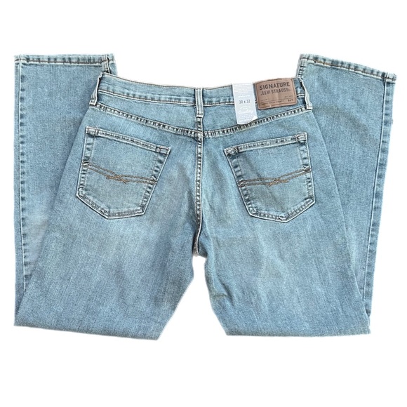 NEW Signature by Levi Strauss 567 "Athletic Fit" Jeans 30x32 - Picture 1 of 6